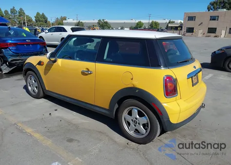 2009 Mini Cooper from USA, damaged, VIN WMWMF33539TW78338